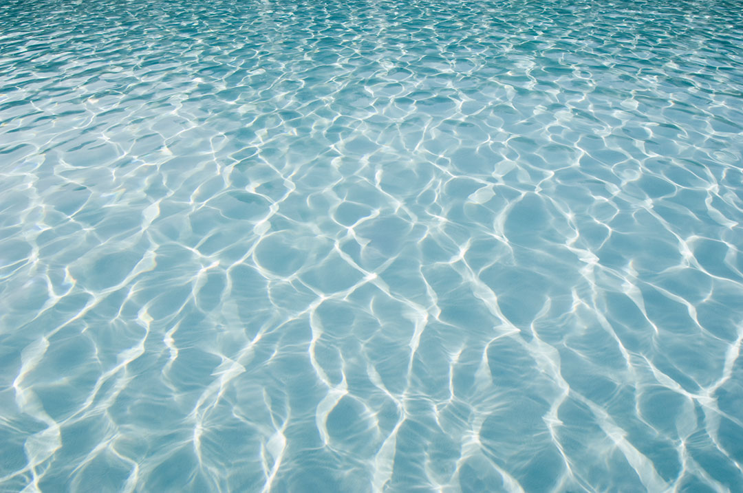 pH piscina: i parametri giusti per avere l’acqua perfetta